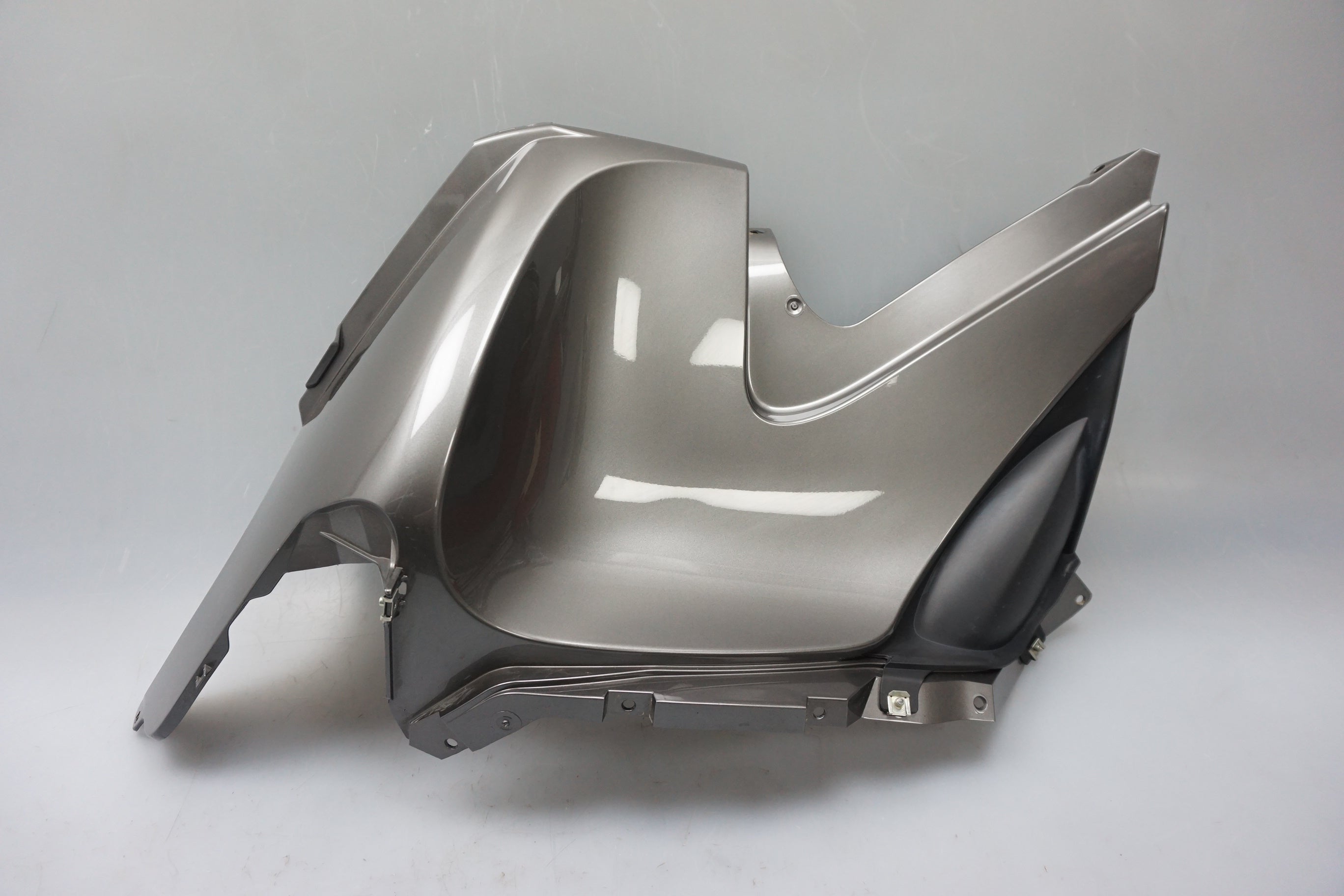 Seiten Verkleidung L Tank Abdeckung 46637681057 Panel BMW R 1200 RT K26 2012