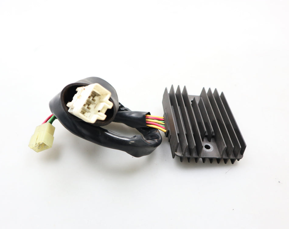 Regler Spannungsregler voltage regulator Honda VTX 1300 SC52 2006