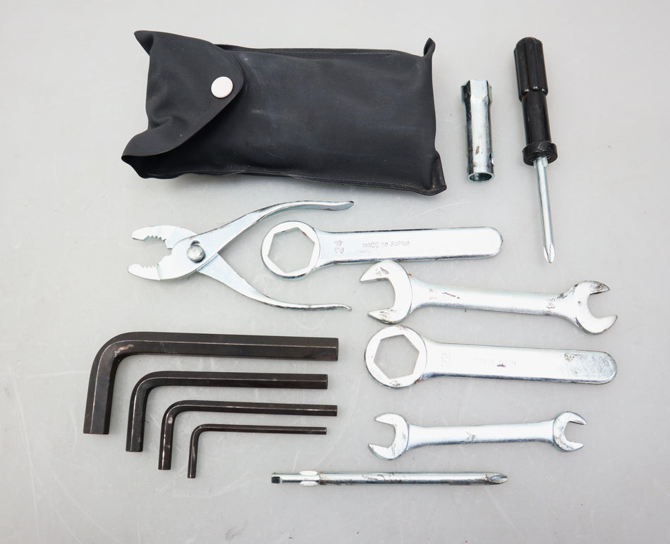 Bordwerkzeug Werkzeug Tools Suzuki VL 800 Volusia 2002