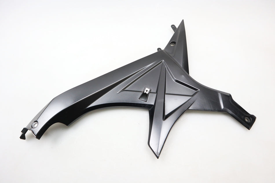 Verkleidung links Rahmen Abdeckung Panel Cover Suzuki GSX-S 125