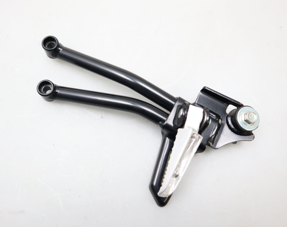Fußraste Fußrastenanlage hinten rechts foot peg Suzuki GSX-S 125 / GSX-R 125