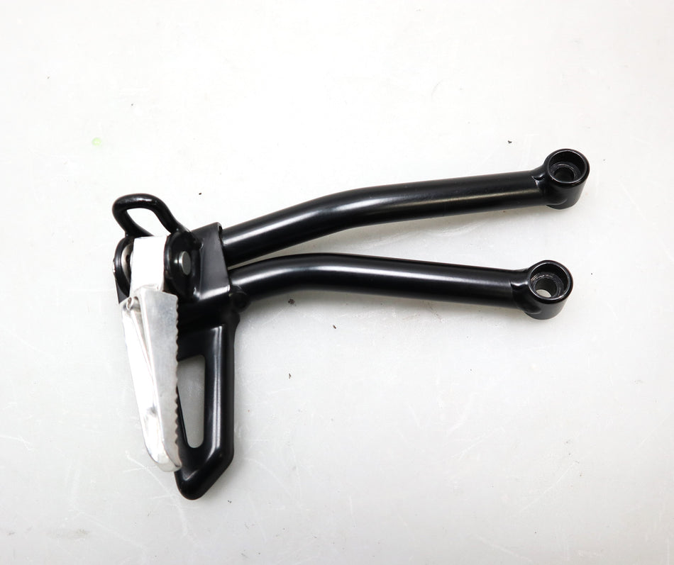 Fußraste Fußrastenanlage hinten links foot peg Suzuki GSX-S 125 / GSX-R 125