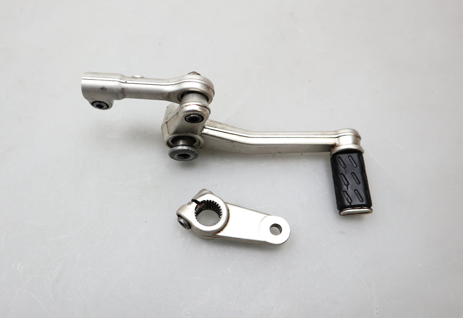 Schalthebel Schaltpedal 456P2352AA gearshift lever Ducati Supersport 950 21-