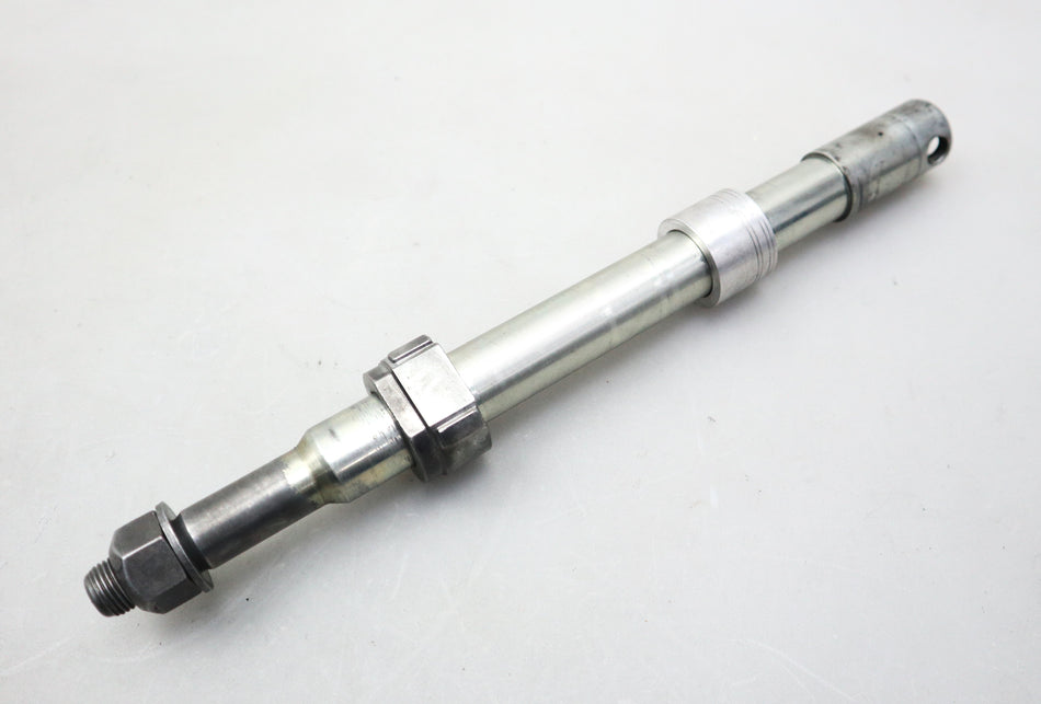 Achse vorne Steckachse Vorderrad Axle Harley Davidson Touring Street Road King Glide M8