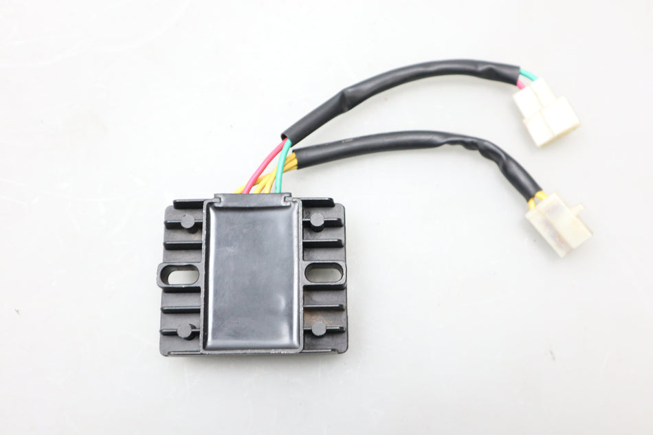 Regler Spannungsregler voltage regulator SYM JET 14 125