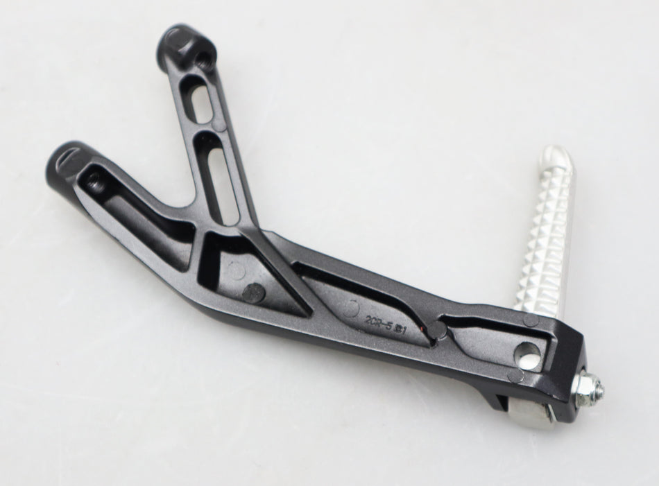 Sozius Fußraste rechts foot peg 2CR-2742L-01-00 Yamaha YZF R6 RJ27 / YZF R1 RN32 RN49 RN65 / R7