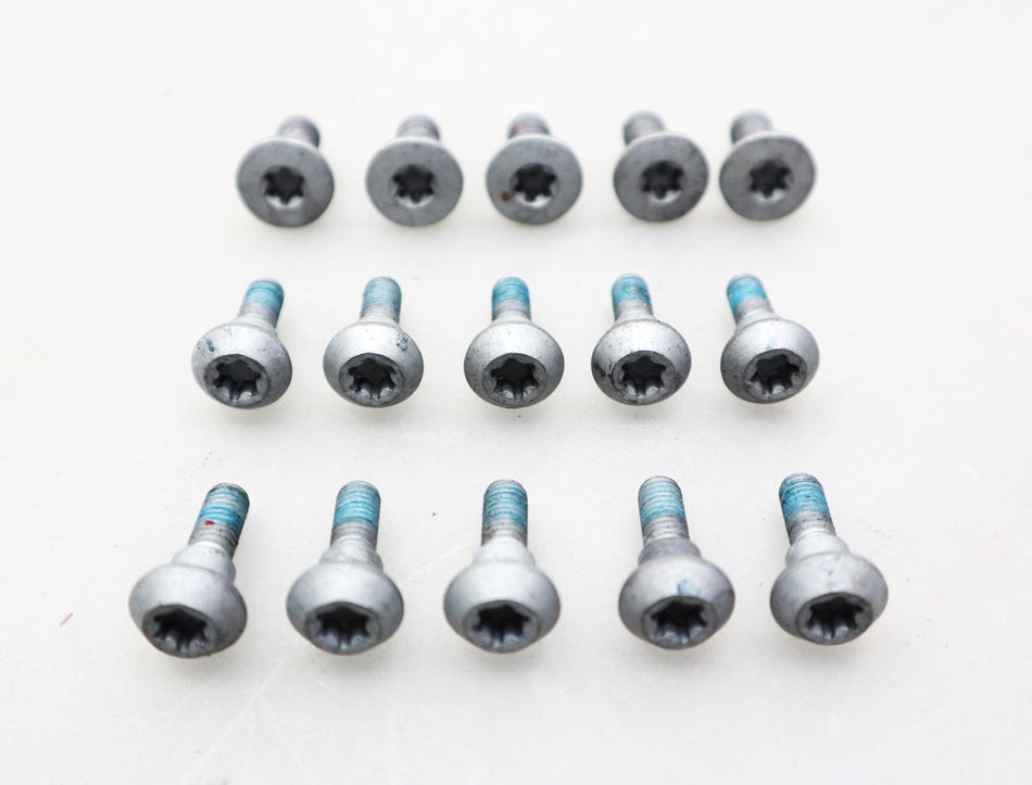 Schrauben Bremsscheibenschrauben Screws 90149-06045-00 / 90149-08010-00 Yamaha YZF R6 RJ15 RJ27 / YZF R1 / MT 10