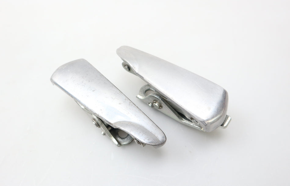 Fußrasten hinten Sozius 57327R 57326R Pegs Piaggio Vespa GTS 125 250 300 310