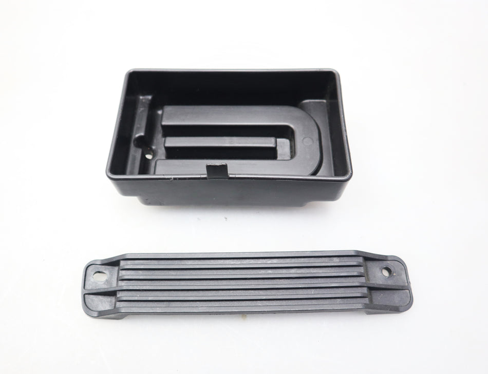 Batteriekasten Batteriefach Halter Battery Box 1B003942 Piaggo Vespa GTS 300 310 2024