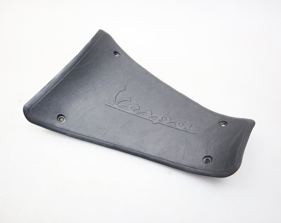 Batterie Abdeckung Battery Cover 1B001015 Piaggio Vespa GTS 125 250 300 310