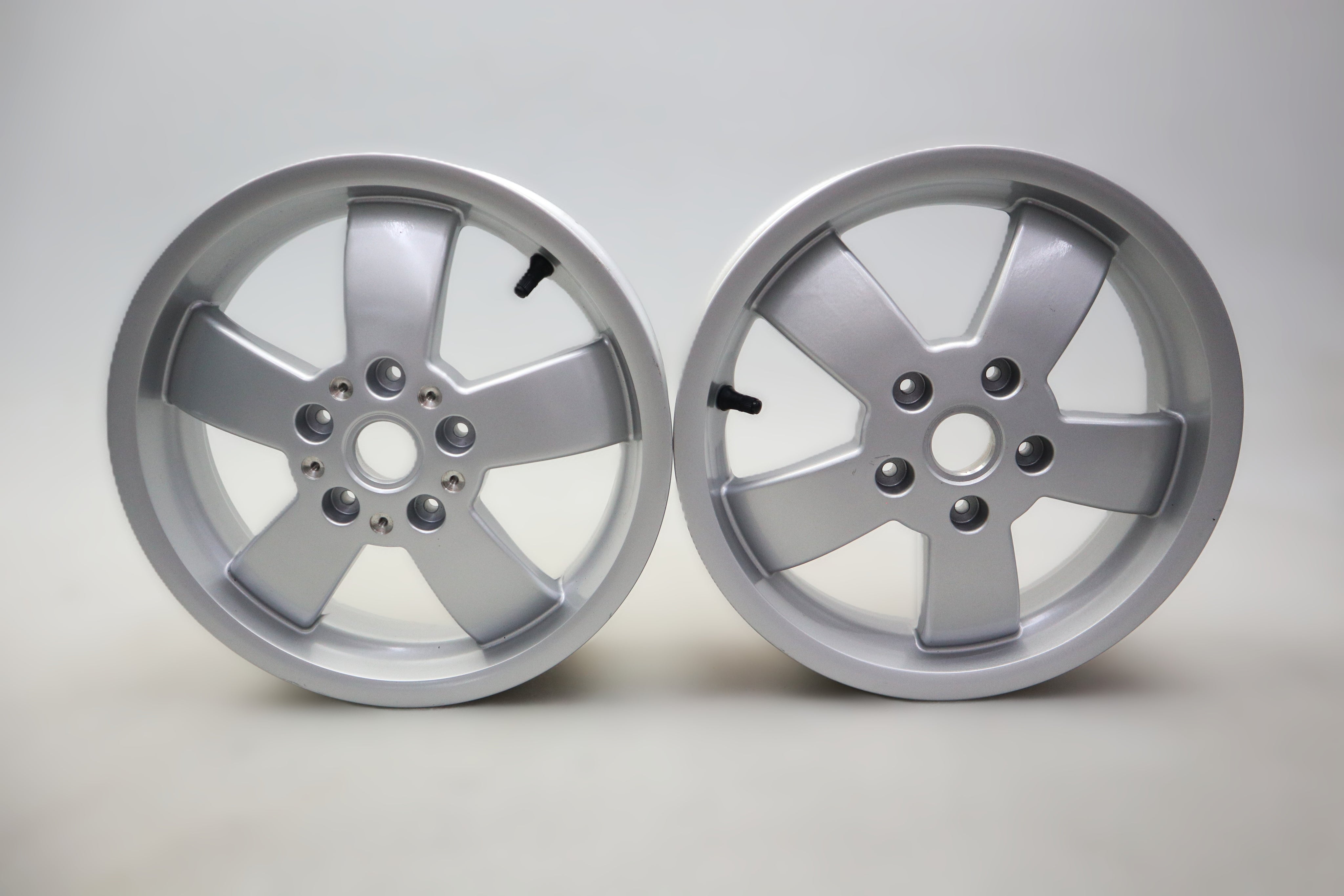 Felge vorne hinten Vorderrad Hinterrad Wheel Set Piaggio Vespa GTS 125 300 310 II