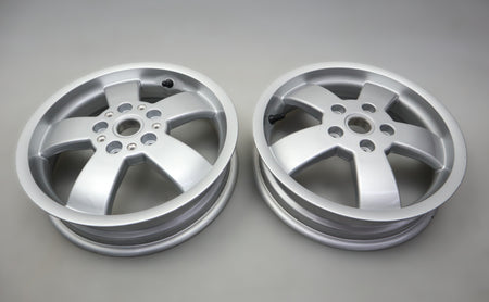 Felge vorne hinten Vorderrad Hinterrad Wheel Set Piaggio Vespa GTS 125 300 310 II