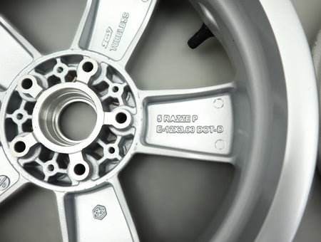 Felge vorne hinten Vorderrad Hinterrad Wheel Set Piaggio Vespa GTS 125 300 310 II