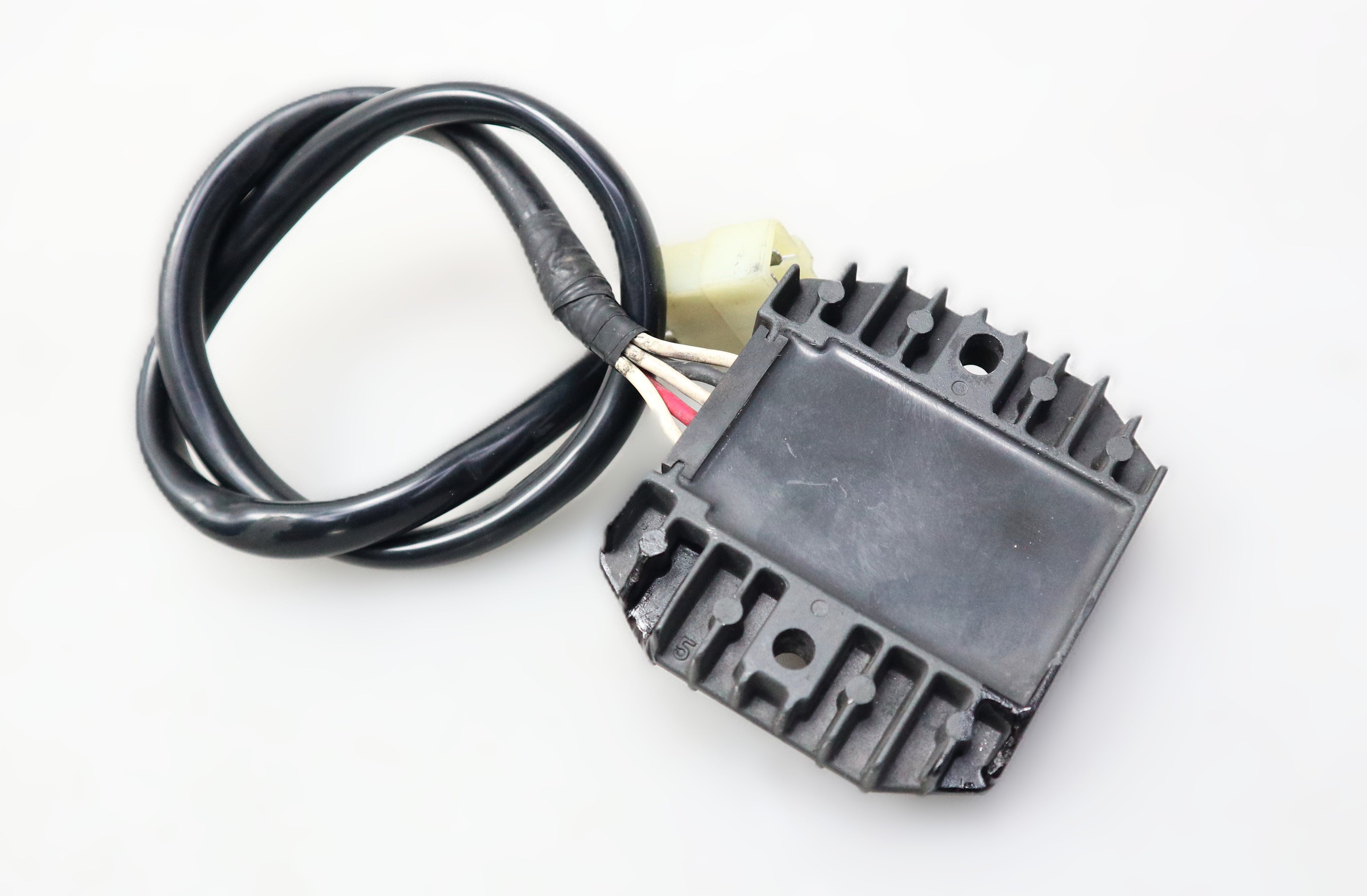 Regler Spannungsregler 5KP-81960-00 Regulator SH650C-11 Yamaha XVS 650 VM04 Dragstar