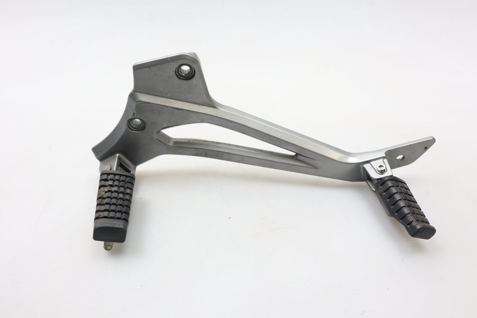 Fußrastenanlage vorne links Fußraste foot peg Kawasaki ER-5 ER500A 1998