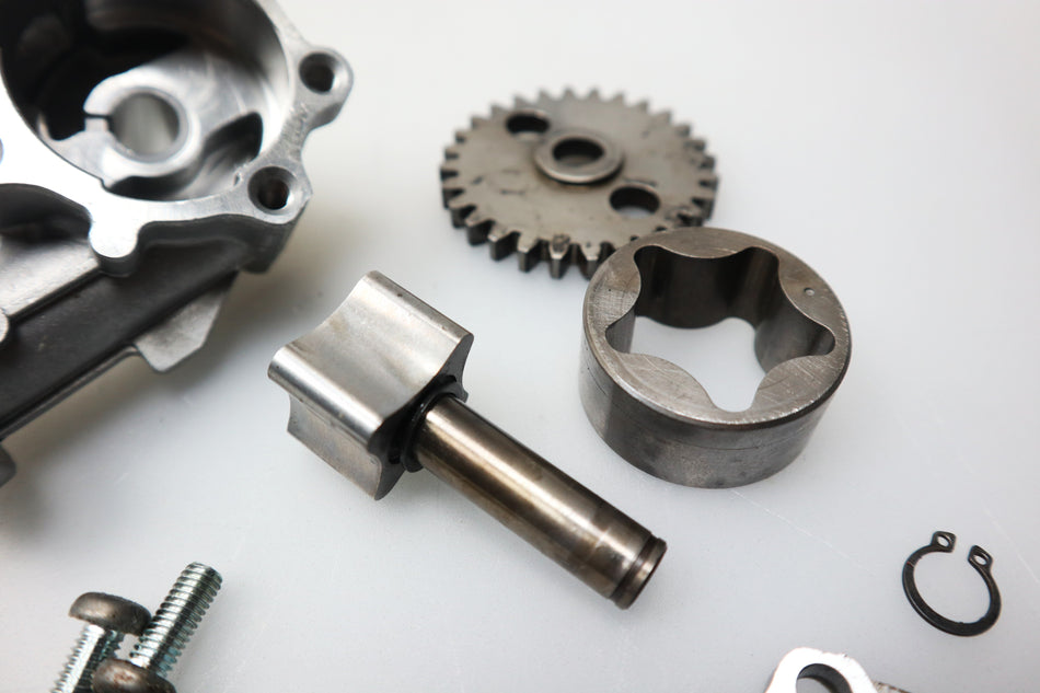 Ölpumpe Öl Pumpe 160821147 Oil Pump Kawasaki ER-5 ER500A 1998