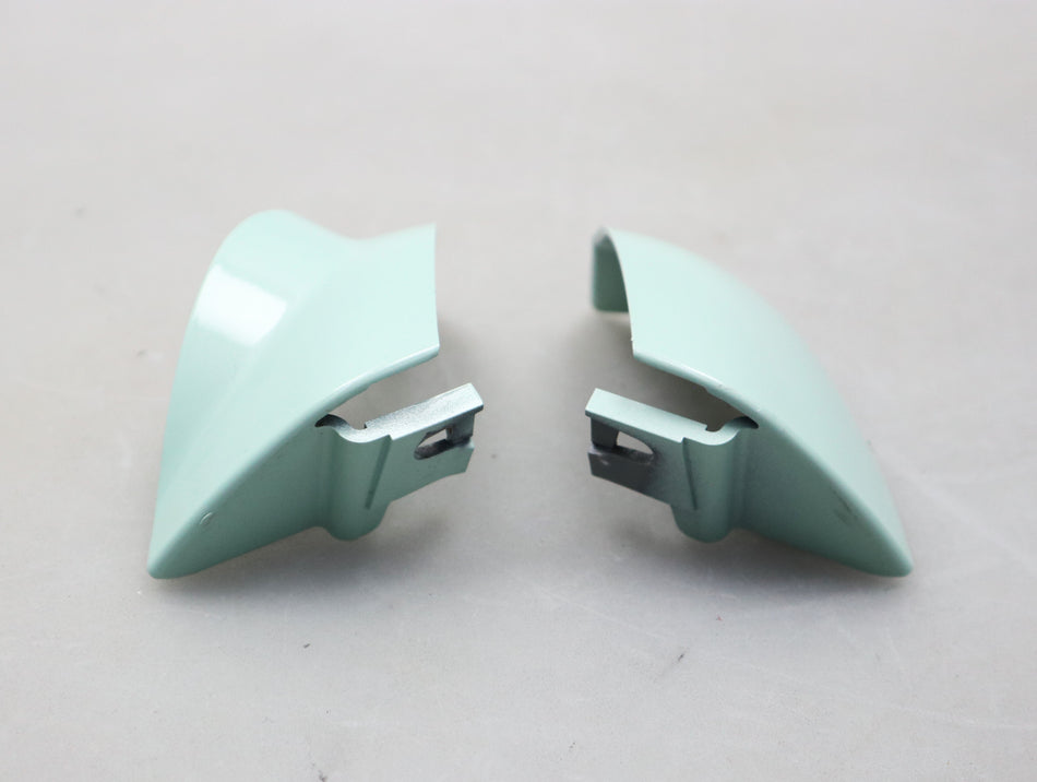 Seiten Verkleidung Abdeckung Cover 67362700VK / 1B001011000VK Piaggio Vespa Primavera 50 125 150