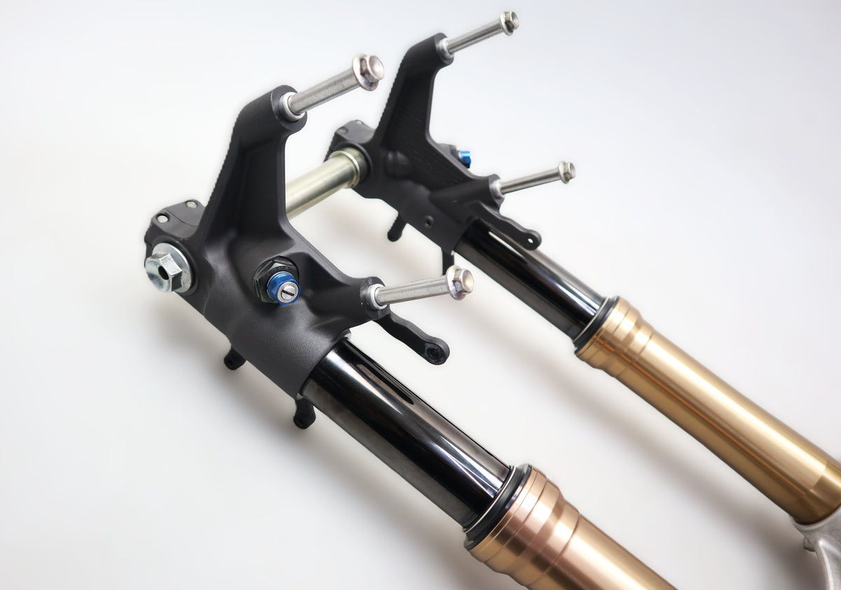 USD Gabel Gabelholm 51103-21H01-00 / 51104-21H00-000 Fork Suspension Suzuki GSXR 1000 K7 K8