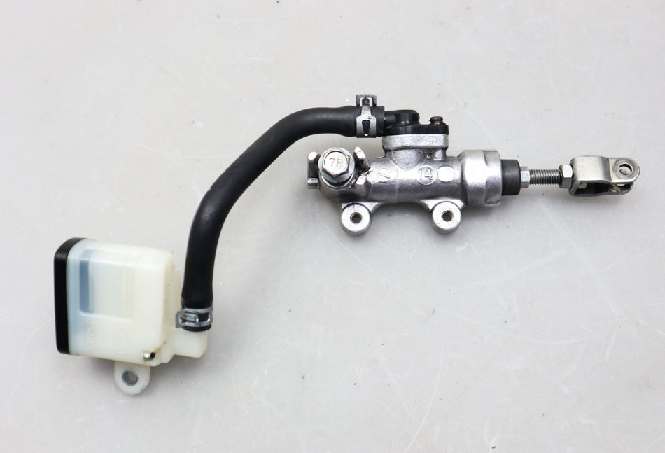 Bremspumpe Bremszylinder Brake Cylinder 69600-16G00-000 Suzuki GSX-R 1000 K3 K4 K5 K6 K7 K8