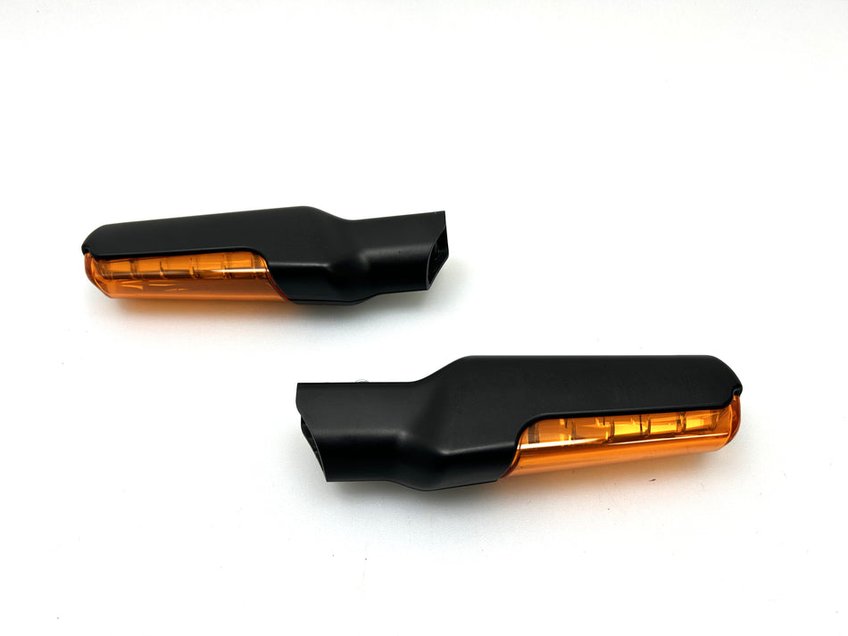 LED Blinker Paar vorne Indicator Light Harley Davidson Softail FXDR