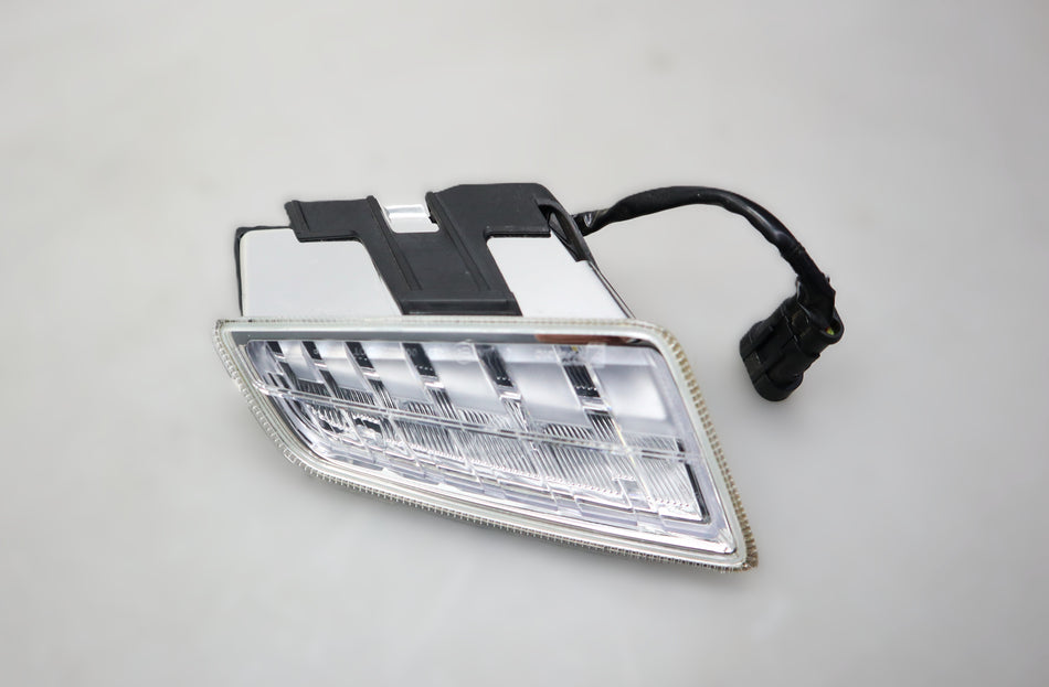 LED Blinker vorne links 1D003885 Indicator Light Piaggio Vespa GTS 125 300 310 2022-