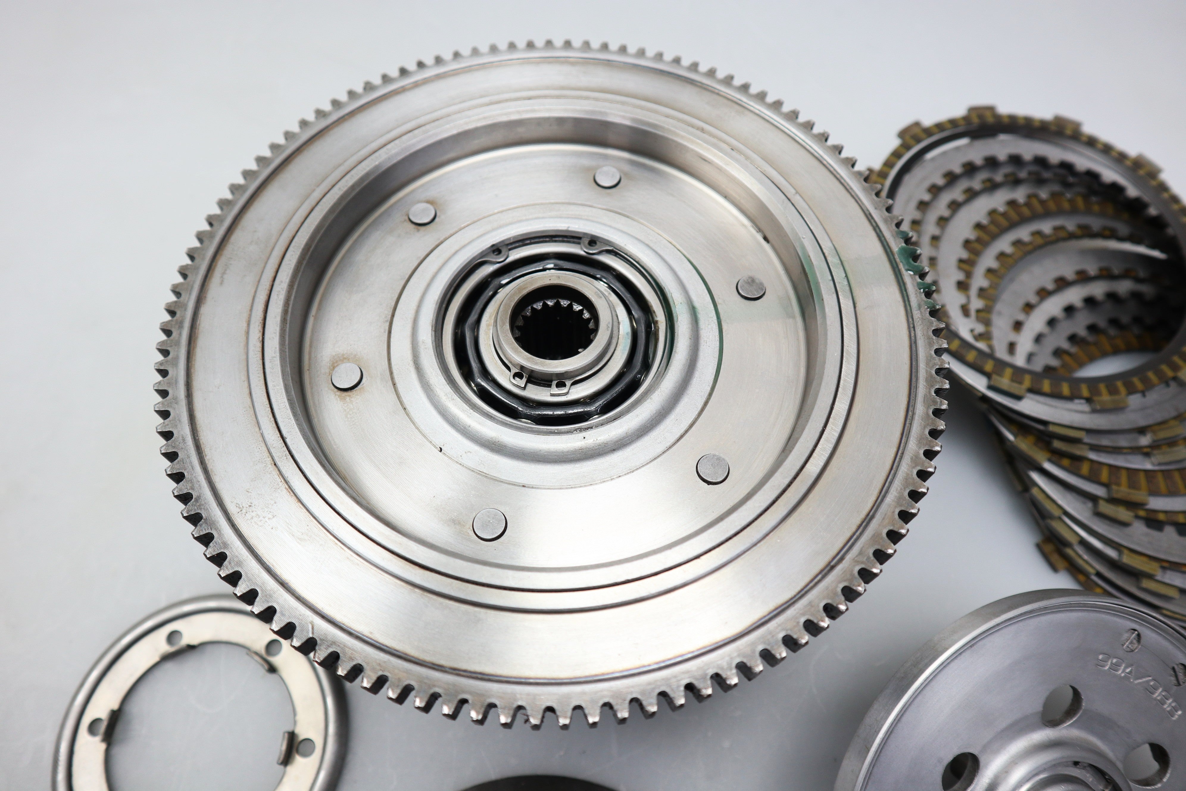 Kupplungskorb Kupplung 37554-06A 37813-06A Clutch Harley Street Glide 96 Touring FLHX