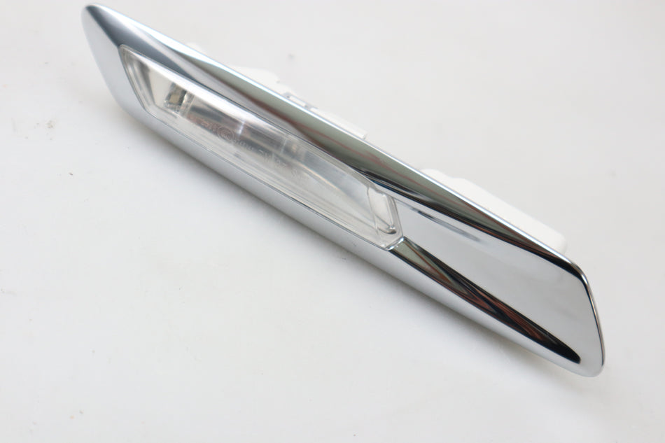 Zusatzblinkleuchte links Blinker Indicator Light BMW 5er F10 F11 M2642