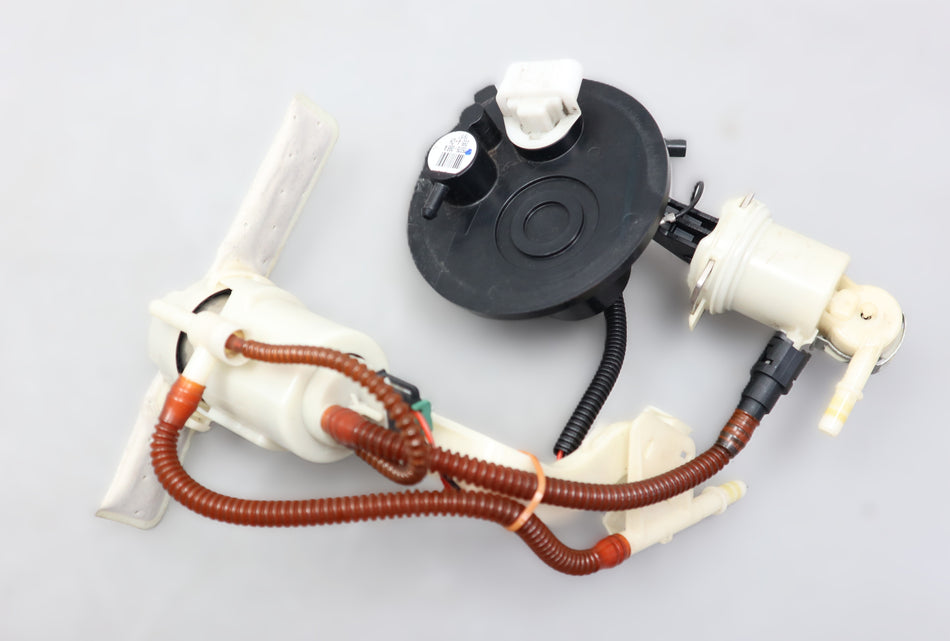 Benzinpumpe Kraftstoffpumpe 75076-08B Fuel Pump Harley Touring Road King 08-