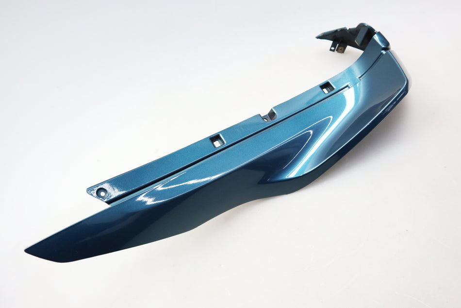 Trittbrett Verkleidung links Abdeckung 1B007060 Cover Piaggio Beverly 400 HPE 2021-