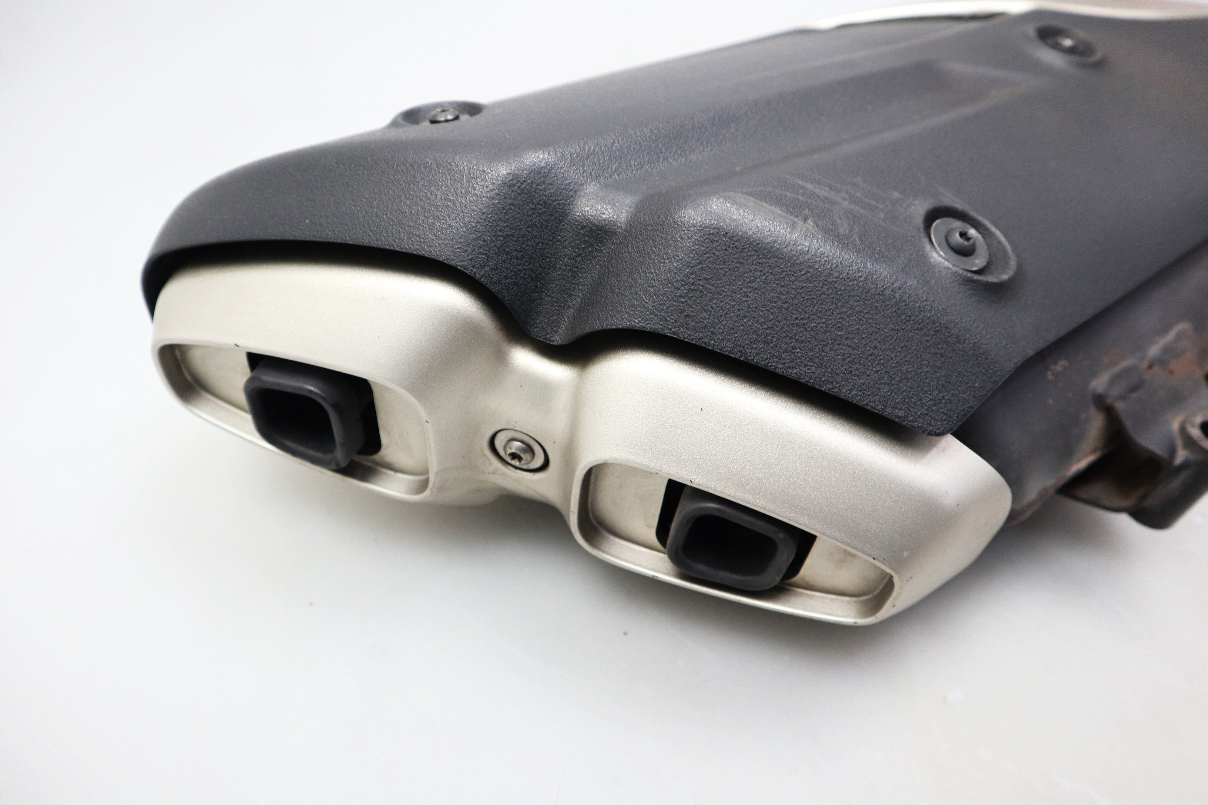 Auspuff Endschalldämpfer Euro5 Exhaust Piaggio Beverly 400 HPE 2021-