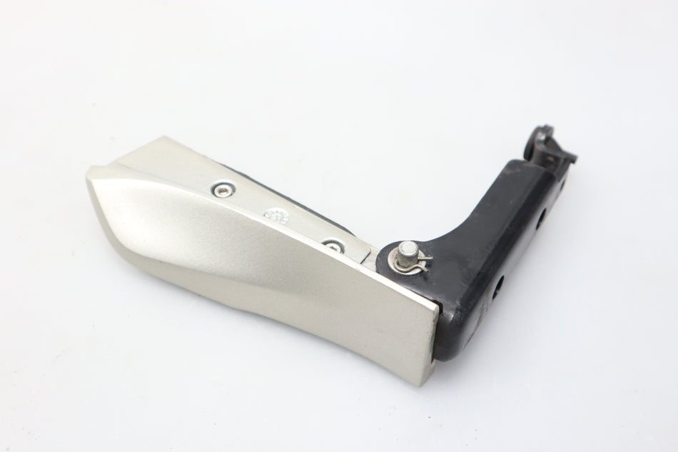 Sozius Fußraste links 1B007006000G07 foot peg Piaggio Beverly 400 HPE 2021-