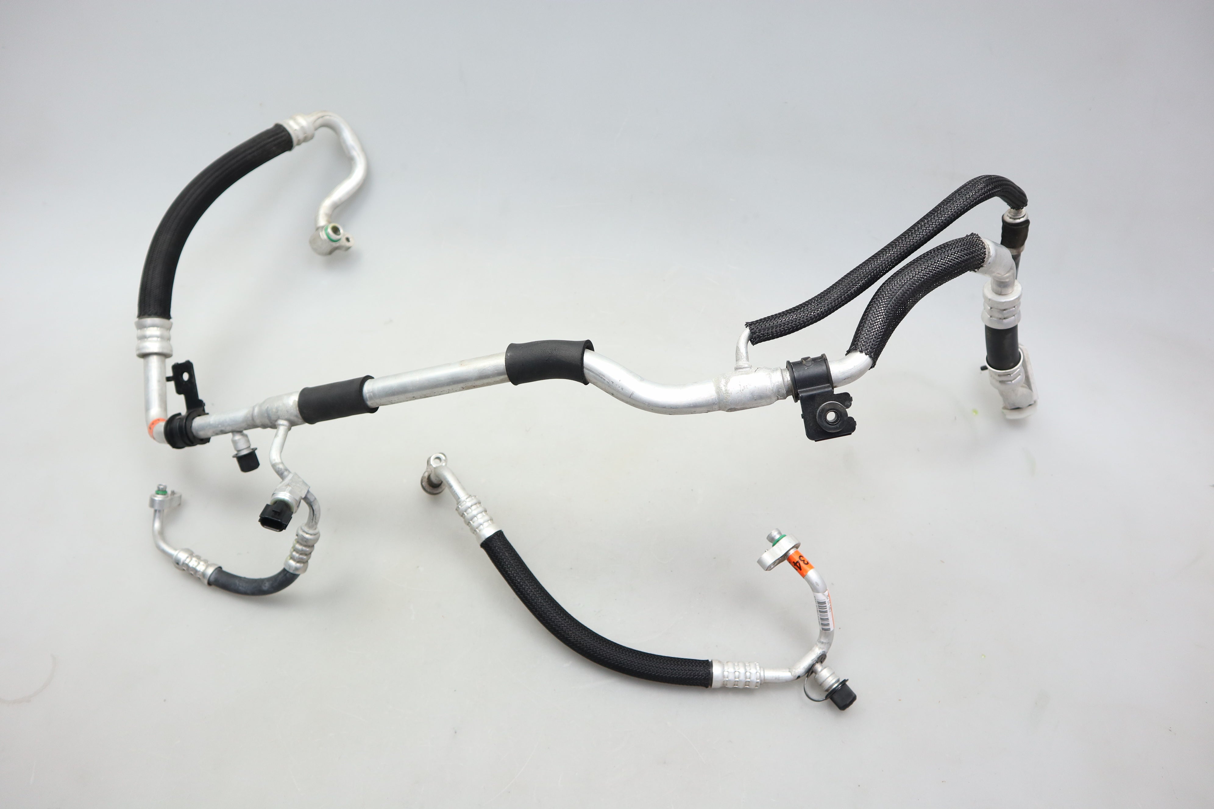Klimaleitung Hochdruckleitung Klimaanlage 97775-S0050 97762-S0050 Hyundai i30 2017-