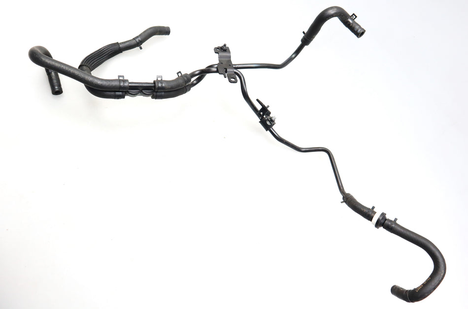 Kühlwasser Schlauch Leitung Vakuumpumpe Hyundai i30 2.0 2017-