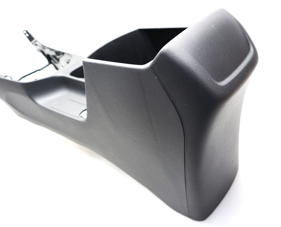 Mittelkonsole Tunnel Verkleidung 84611-G4000 Hyundai i30 Fastback 2017-