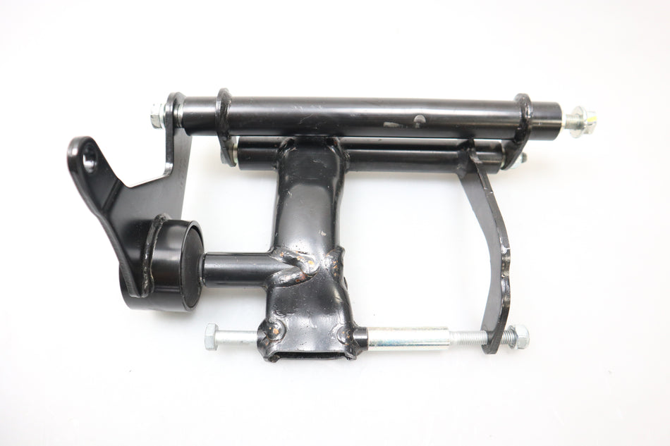 Motorhalter Motorträger Halter Engine Bracket Piaggio Vespa GTS 125 2024