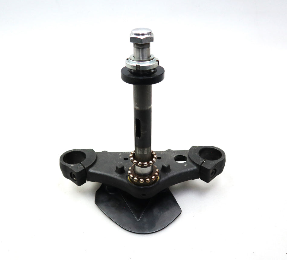 Gabelbrücke unten Gabel fork yoke Suzuki VL 800 Volusia 2002
